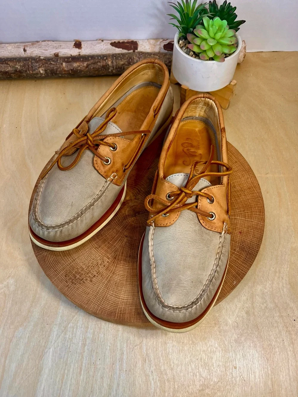 Sperry Gold Cup Boat Shoes 10.5M Tan Grey Nubuck Leather Authentic Original